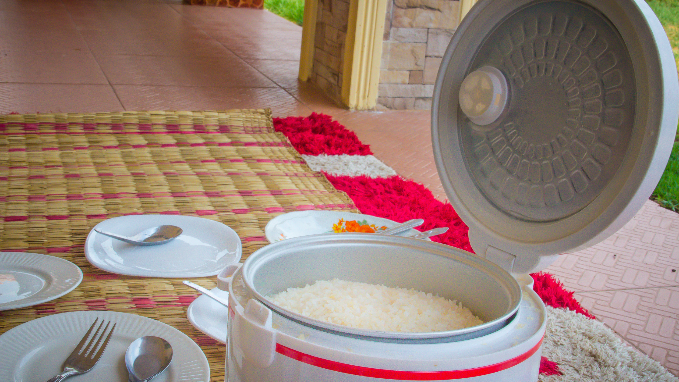 How Long Do Rice Cookers Last? The Truth About Rice Cooker Lifespan￼