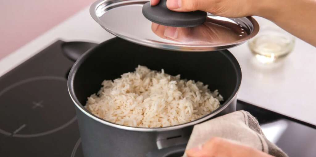 How to Cook Bomba Rice: Do You Rinse It Beforehand?
