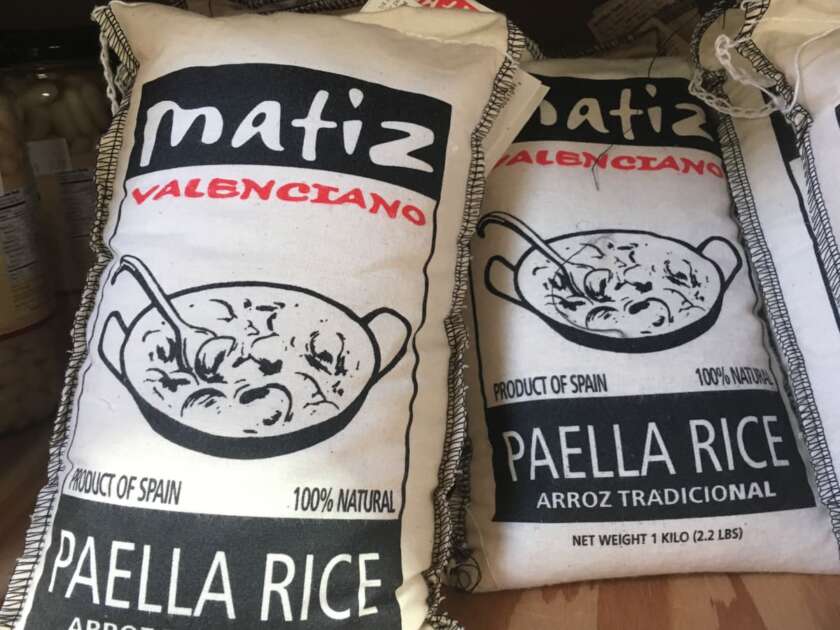 Valencia Rice: What Is It And How To Use It | Rice Array