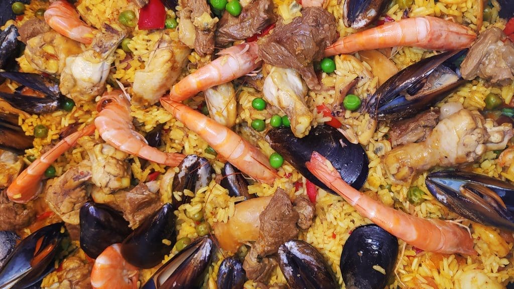What’s The Deal With Crispy Rice In Paella?
